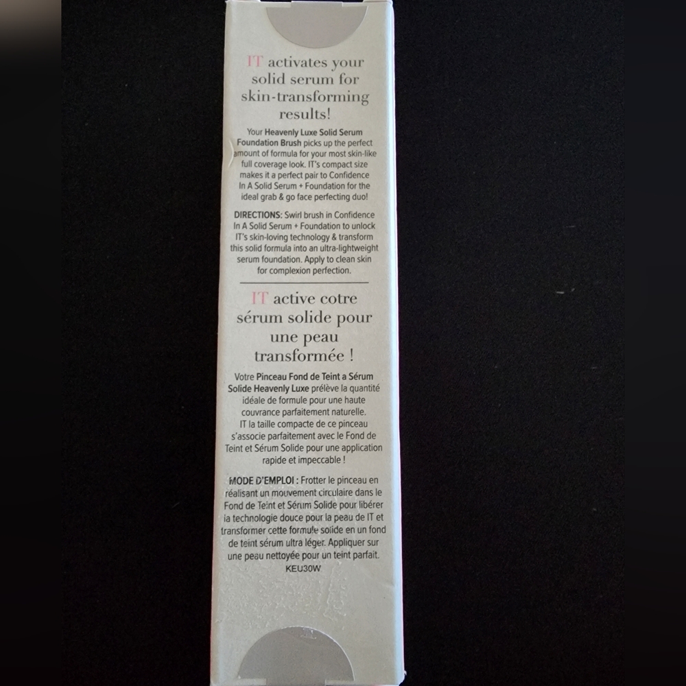 NWT IT Cosmetics Heavenly Luxe Solid Serum Foundation Brush No. 29 - Picture 4 of 4